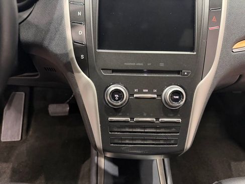 Used 2016 Lincoln MKC Reserve w/ Lincoln MKC Climate Package image 40