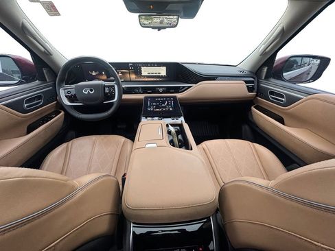Used 2025 INFINITI QX80 Sensory image 12
