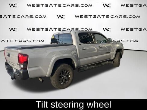 Used 2020 Toyota Tacoma SR5 AWD/4WD image 29