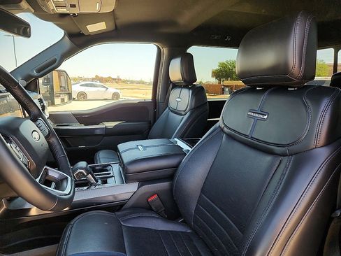 Used 2025 Ford F150 Platinum w/ FX4 Off-Road Package AWD/4WD image 7