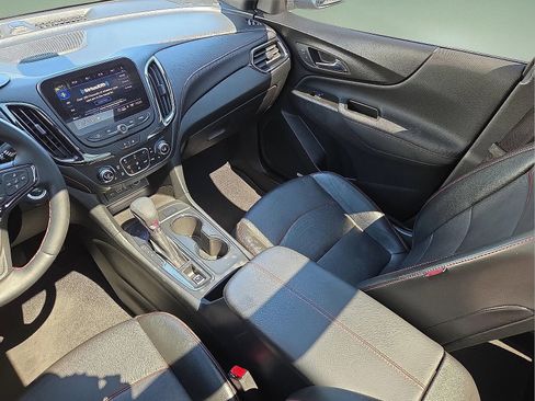 Used 2023 Chevrolet Equinox RS w/ RS Leather Package FWD image 12