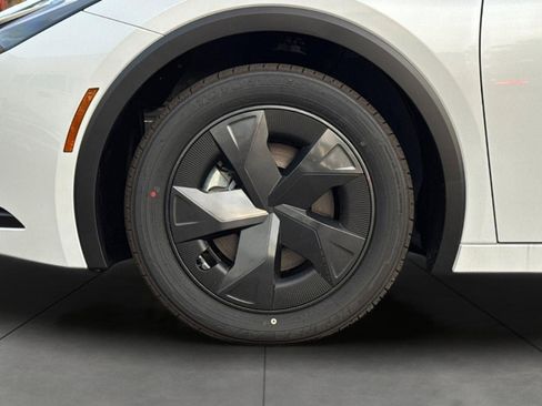 New 2026 Toyota Prius SE image 33