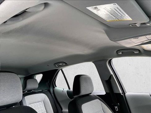Used 2023 Chevrolet Equinox LS FWD image 17