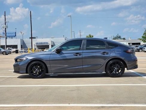 Used 2025 Honda Civic Sport image 4