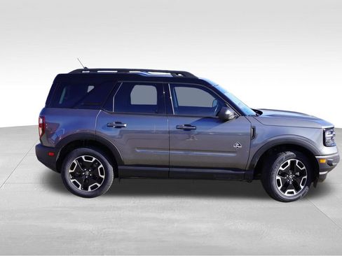 Certified 2023 Ford Bronco Sport Outer Banks w/ Tech Package AWD/4WD image 3