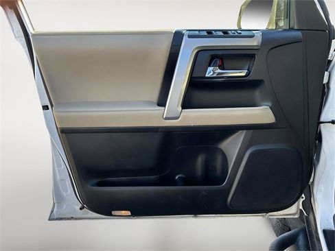 Used 2020 Toyota 4Runner SR5 image 17