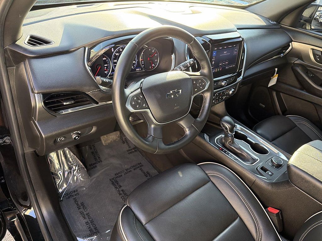 Used 2023 Chevrolet Traverse Premier w/ Redline Edition FWD image 9