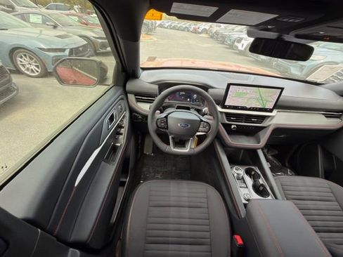 New 2026 Ford Explorer ST-Line w/ ST-Line Street Pack RWD image 4