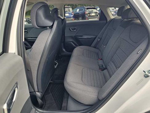 Used 2025 Kia K4 EX FWD image 36