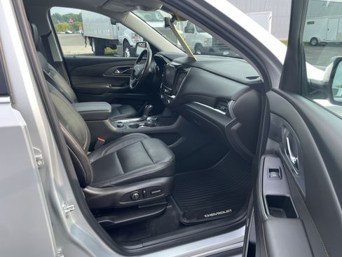 Used 2018 Chevrolet Traverse Premier w/ LPO, 'HIT The Road' Package AWD/4WD image 33