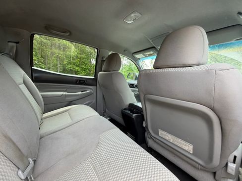 Used 2012 Toyota Tacoma PreRunner w/ SR5 Pkg RWD image 21