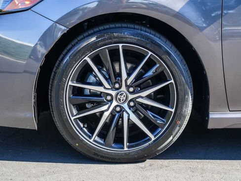 Used 2023 Toyota Camry SE FWD image 10