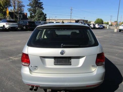 Used 2011 Volkswagen Jetta TDI image 5