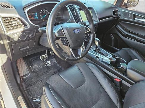 Used 2016 Ford Edge Sport w/ Technology Package image 10