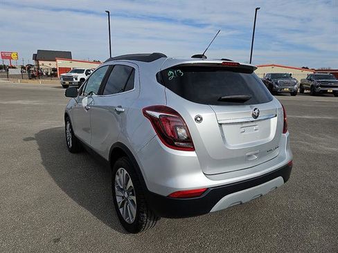 Used 2019 Buick Encore Preferred image 3