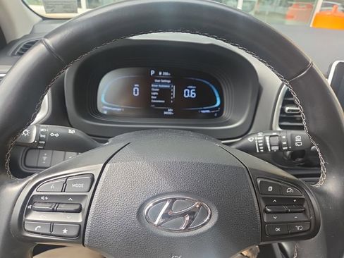 Certified 2023 Hyundai Venue SEL w/ Cargo Package FWD image 16