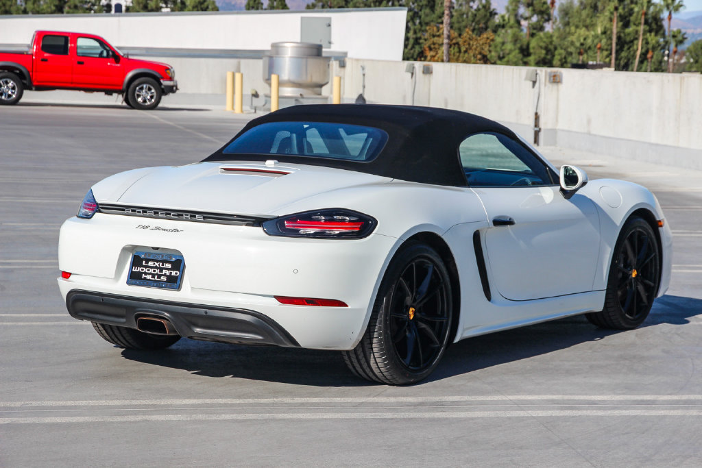 Used 2019 Porsche 718 Boxster RWD image 4