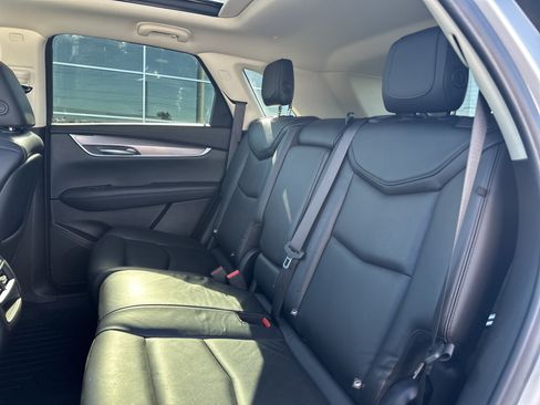 Used 2018 Cadillac XT5 Luxury AWD/4WD image 9