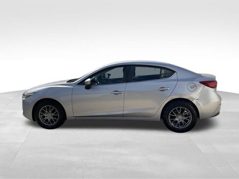 Used 2018 MAZDA MAZDA3 Touring FWD image 8