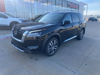 New 2025 Nissan Pathfinder Platinum