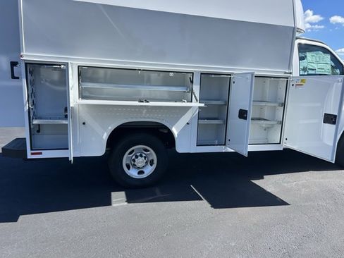 New 2025 Chevrolet Express 3500 w/ Power Convenience Package image 5