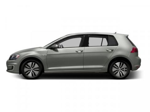 Used 2016 Volkswagen e-Golf SE image 3