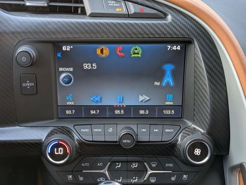 Used 2015 Chevrolet Corvette Z06 w/ 3LZ Preferred Equipment Group image 11