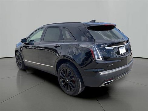 Certified 2023 Cadillac XT5 Sportv w/ Technology Package AWD/4WD image 3