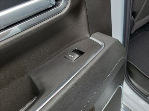 New 2026 GMC Sierra 1500 SLT AWD/4WD image 16