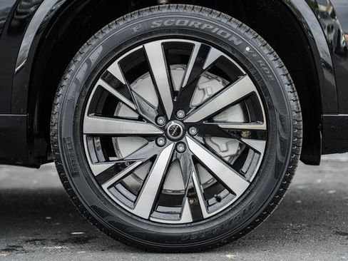 Certified 2025 Volvo XC90 T8 Core w/ Climate Package image 16