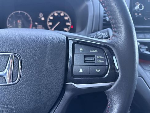 Used 2025 Honda Odyssey Sport-L image 29