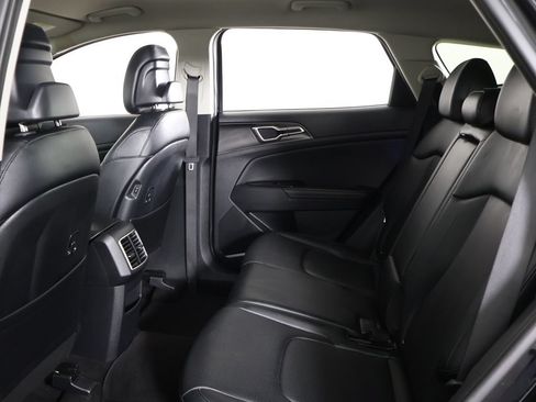 Used 2023 Kia Sportage EX FWD image 34