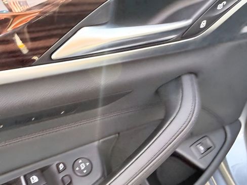 Used 2020 BMW 530i xDrive w/ Premium Package image 21