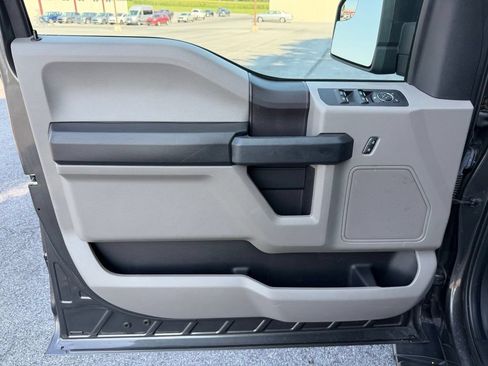 Used 2019 Ford F150 XL w/ Equipment Group 101A Mid AWD/4WD image 12