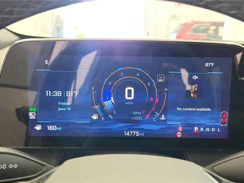 Used 2026 Chevrolet Equinox LT FWD image 25