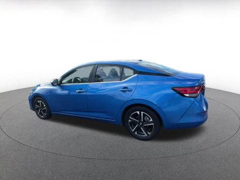 Used 2025 Nissan Sentra SV image 10