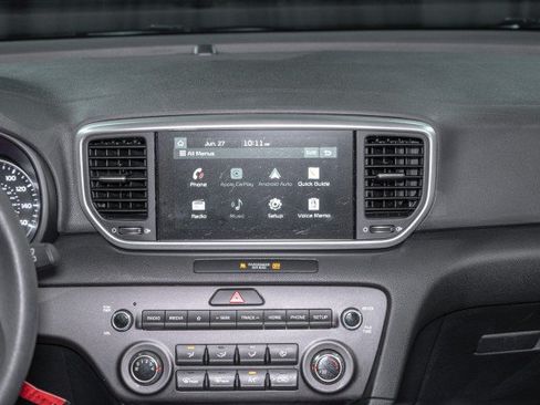 Used 2022 Kia Sportage LX AWD/4WD image 16