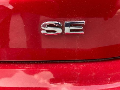 Used 2016 Ford Focus SE w/ SE Sport Package FWD image 24