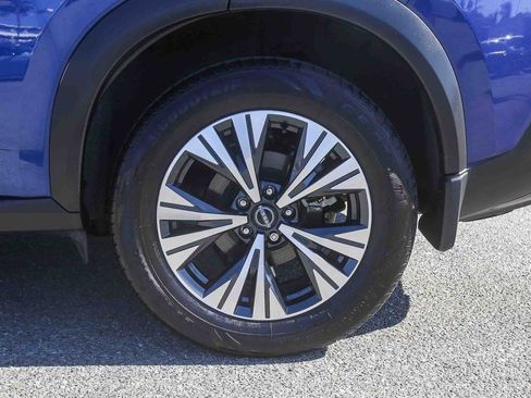 Used 2023 Nissan Rogue SV FWD image 10