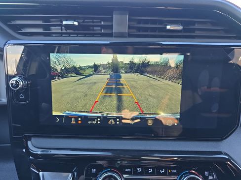New 2026 GMC Sierra 1500 AT4 w/ AT4 Premium Package AWD/4WD image 23