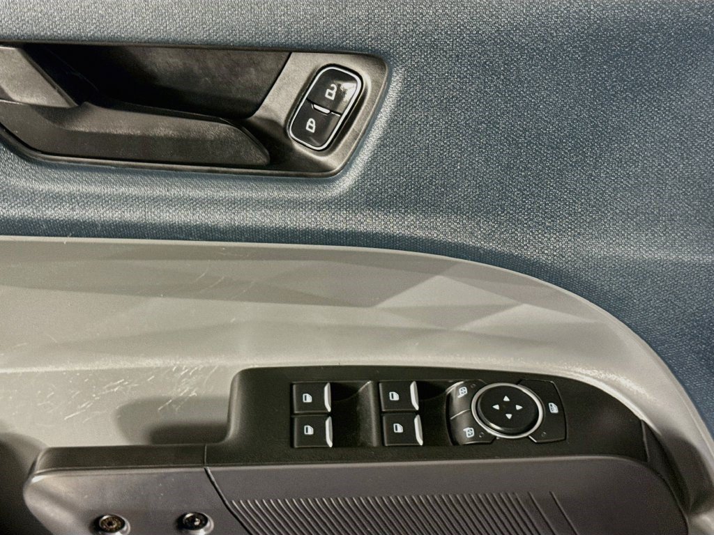 Used 2023 Ford Maverick XL FWD image 22