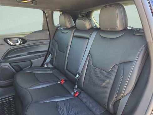 New 2026 Jeep Compass Latitude image 11