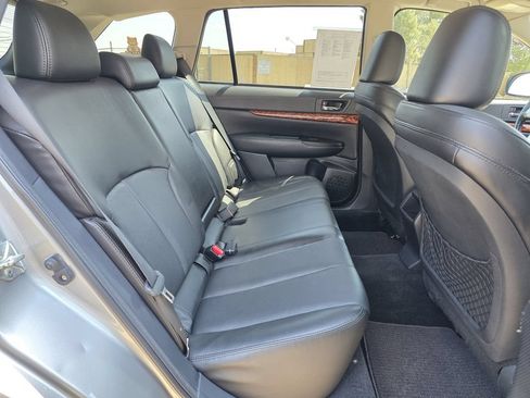 Used 2011 Subaru Outback 3.6R Limited AWD/4WD image 18