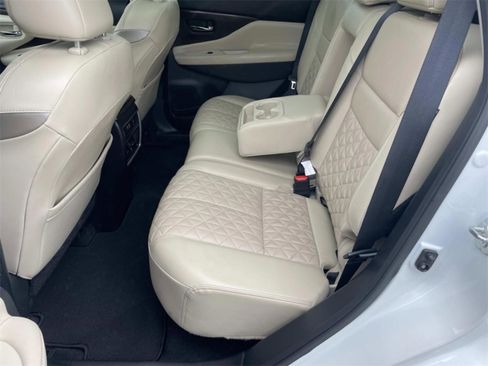 Used 2023 Nissan Murano Platinum w/ Cargo Package image 11