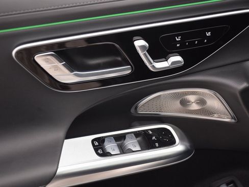 Used 2025 Mercedes-Benz E 53 AMG e 4MATIC Sedan image 21