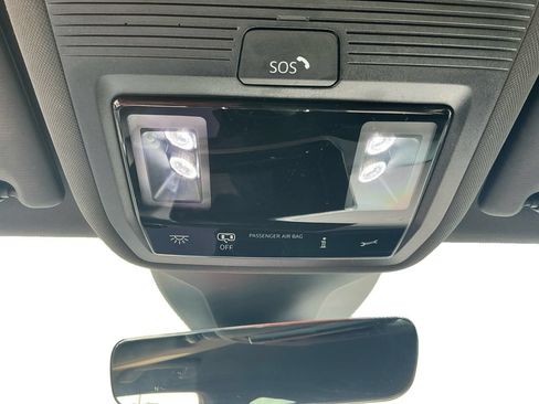 Used 2025 Volkswagen ID.4 Pro AWD/4WD image 22
