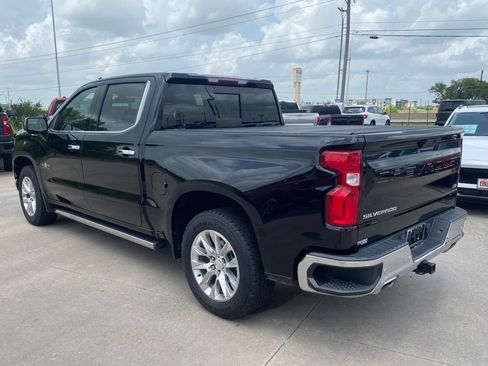 Used 2020 Chevrolet Silverado 1500 LTZ w/ LTZ Texas Edition AWD/4WD image 3