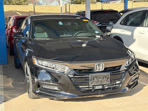 Used 2019 Honda Accord Sport image 3