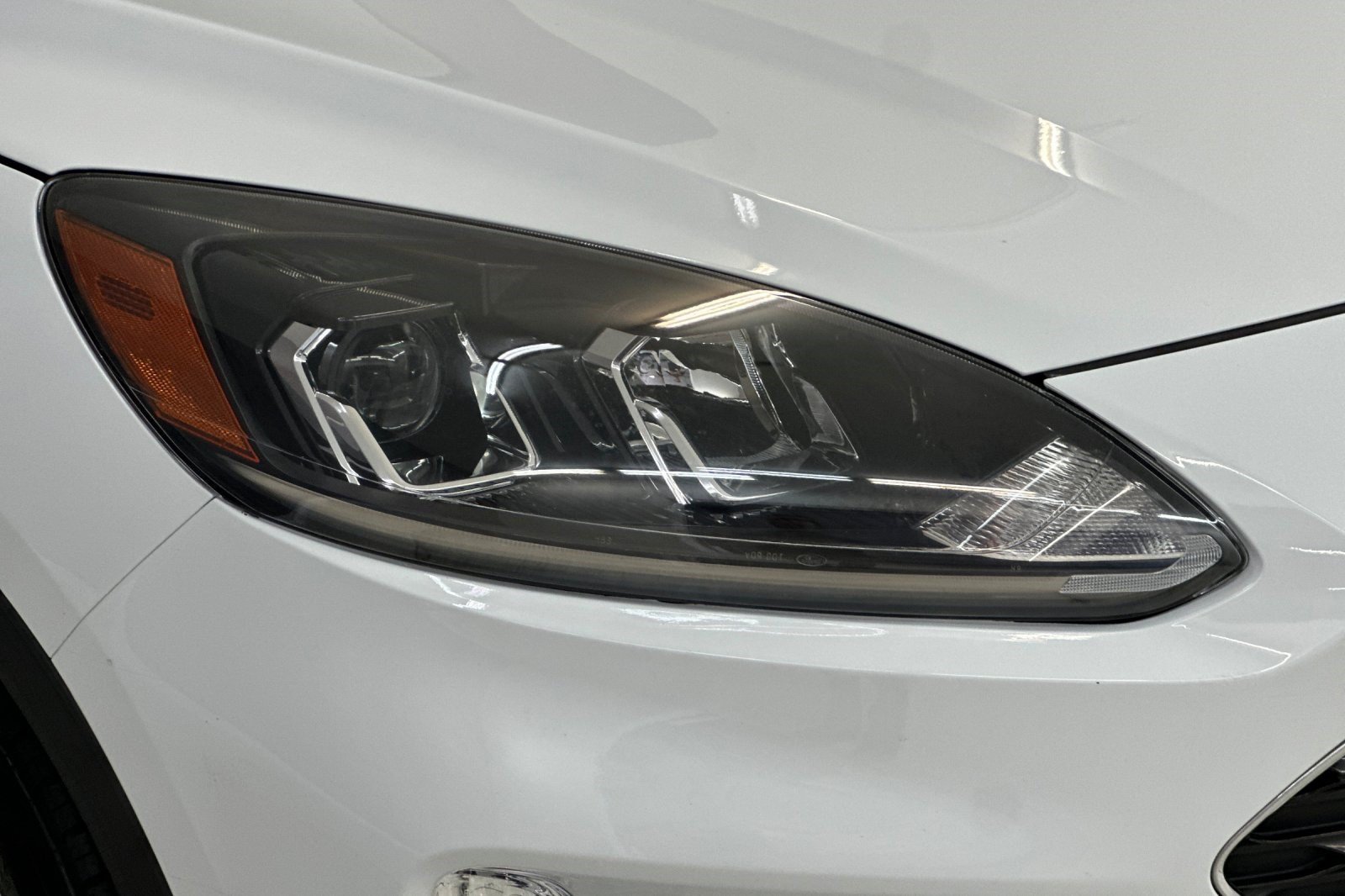 Used 2020 Ford Escape SEL FWD image 12