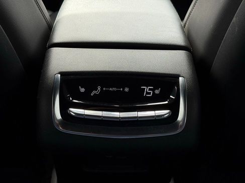 Used 2023 Cadillac XT6 Premium Luxury image 44